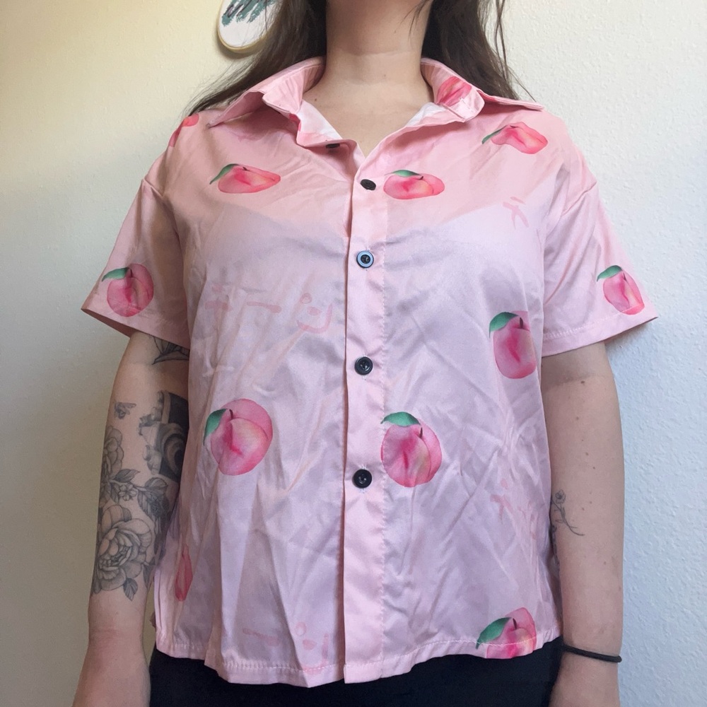 *READ DESCRIPTION Peach blouse